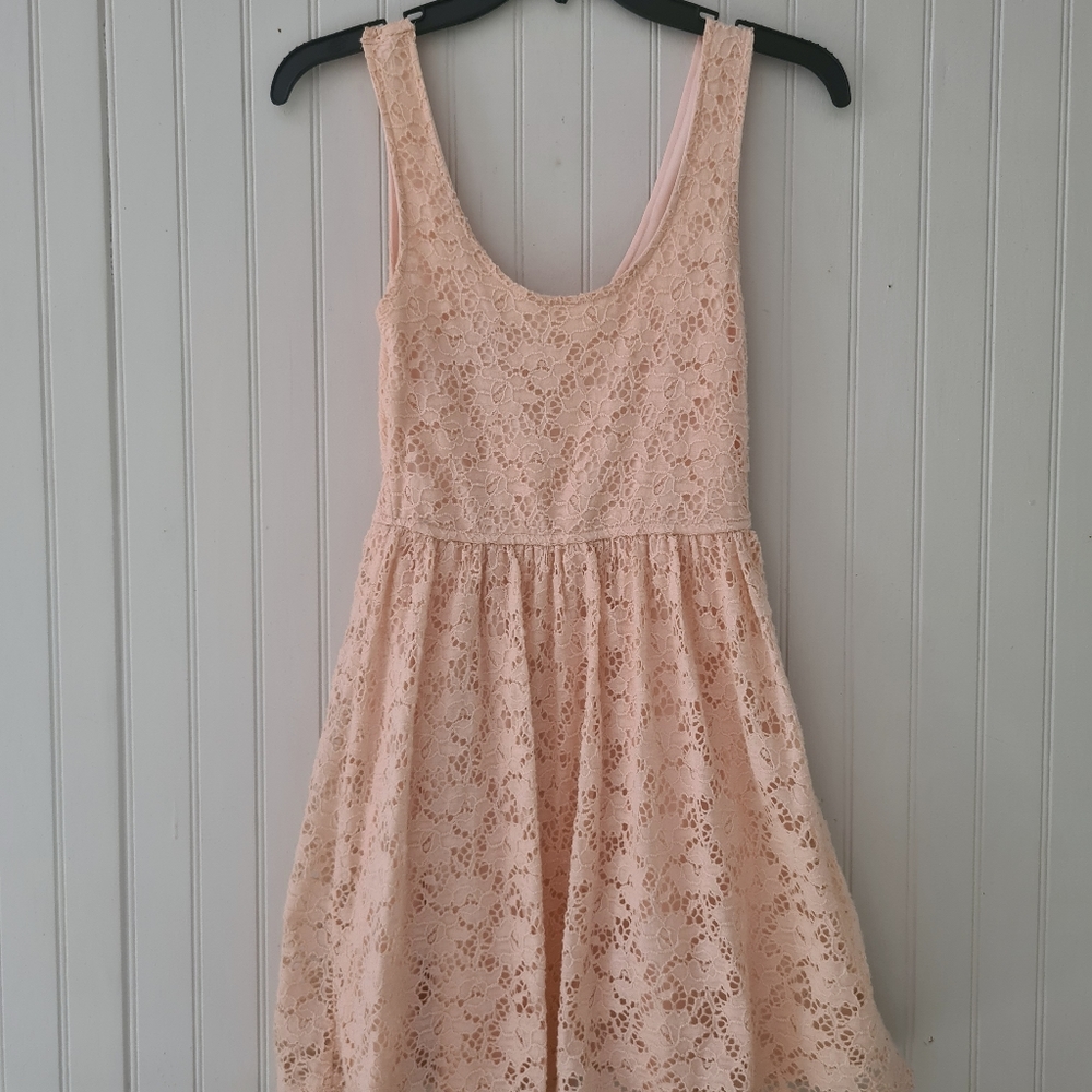 Dusty pink lace dress